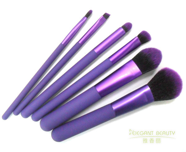 每一根刷毛都有故事——走进新大香蕉网套装的制造世